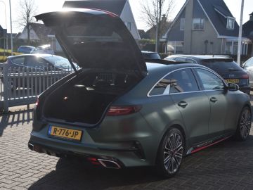 Kia ProCeed